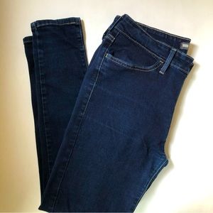 Levi’s Dark Blue Skinny Legging 12/31